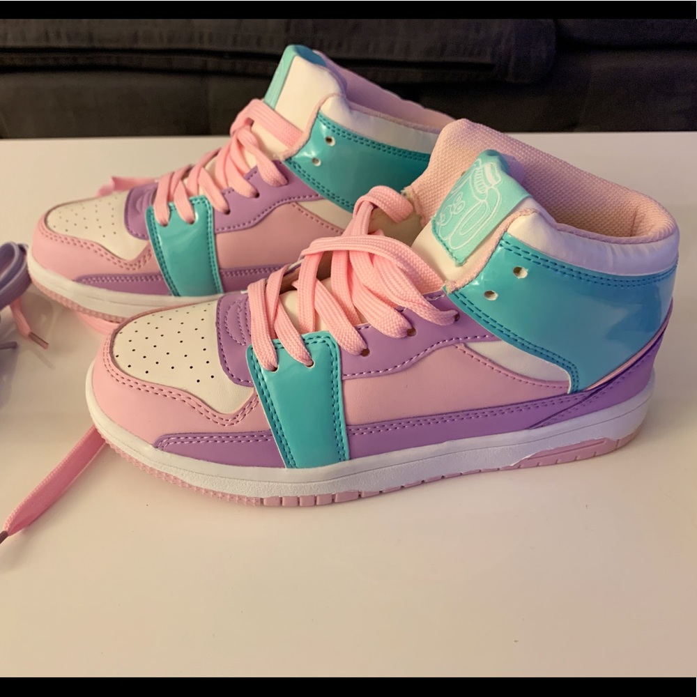 Brand New - Colorful - Hightop Sneakers